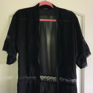 Black laced covering